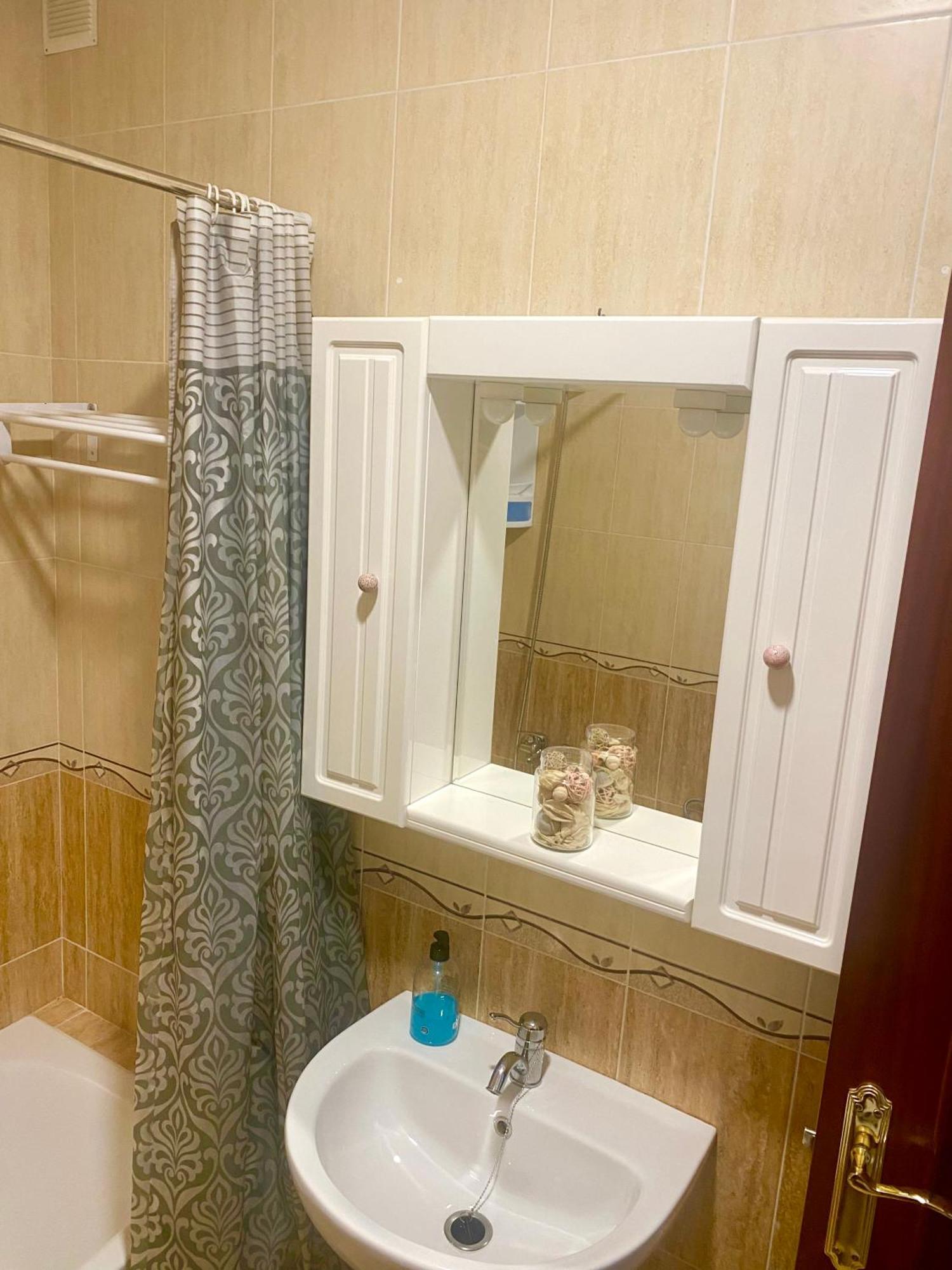 Precioso Apartamento En Complejo Residencial. Alcaucín Kültér fotó